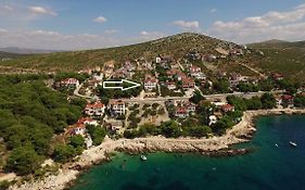 Apartmani Sipic , Bilo - Primosten