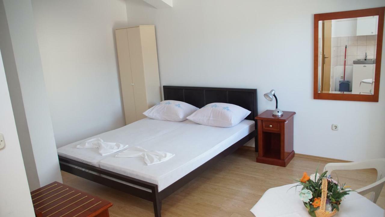 Apartmani Sipic , Bilo - Primošten Kültér fotó